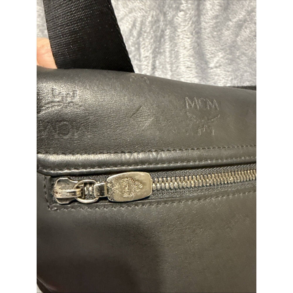 MCM Crossbody Leather Black Messenger Handbag Unisex - Picture 8 of 16